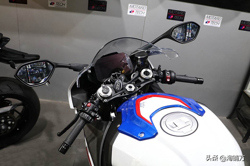 最新款宝马s1000rr沉浸式体验,宝马s1000rr新款跟老款选择