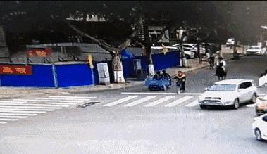 山海经中以乳为目以脐为口的怪物,山海经搞笑图片