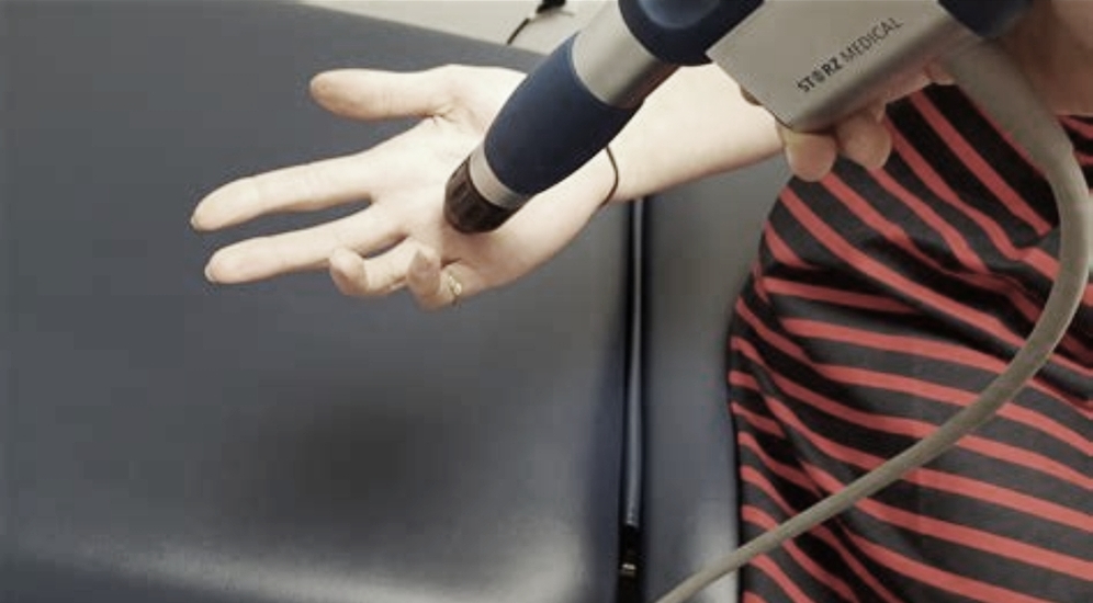 女性更年期大拇指腱鞘炎怎么治,更年期女性手指腱鞘炎的中药配方