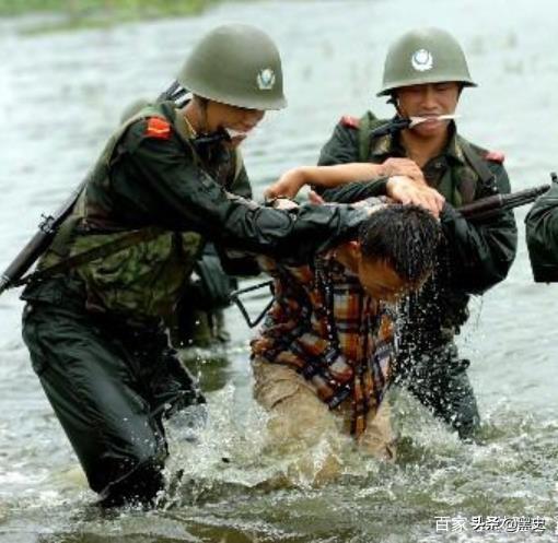 中国刑侦白宝山和张君哪个厉害,白宝山与张君谁是中国第一悍匪