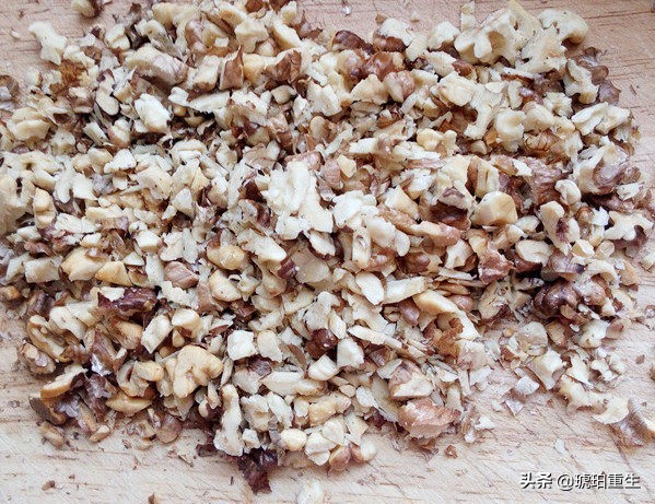 发现一款好吃的焦糖饼干搭配牛奶,奶油山核桃饼干