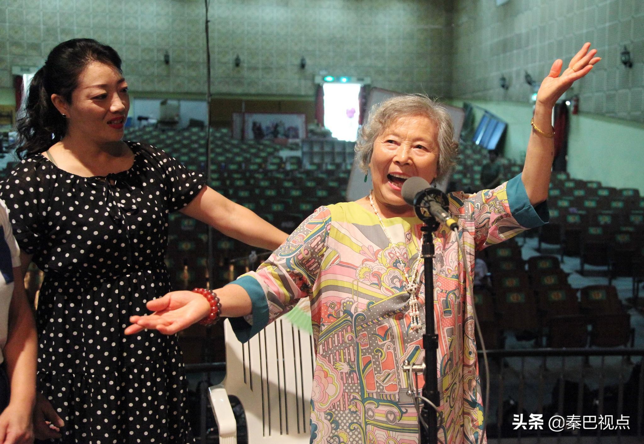 陈俊华女儿歌伴奏完整版,陈俊华女儿歌完整版