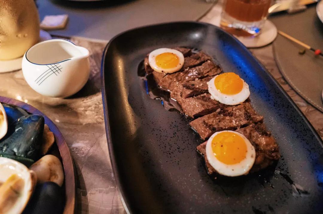 200元住总统套房,200块住酒店吃大餐