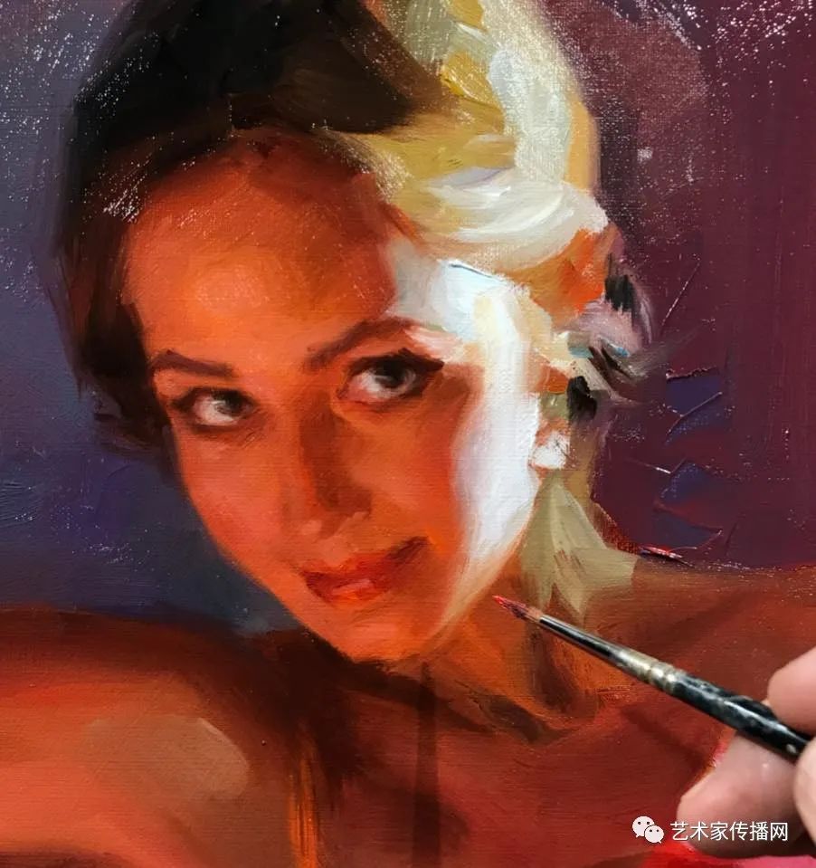 迷人的少女粉色系,迷人的女生的特征