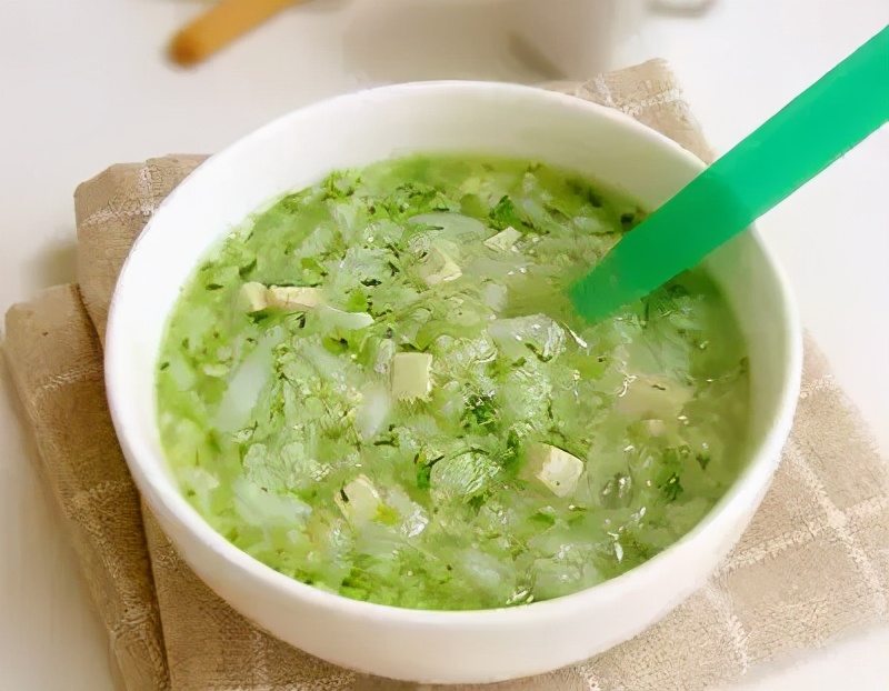 多大孩子就可以吃辅食了,一日三餐中宝宝吃辅食的最佳时间