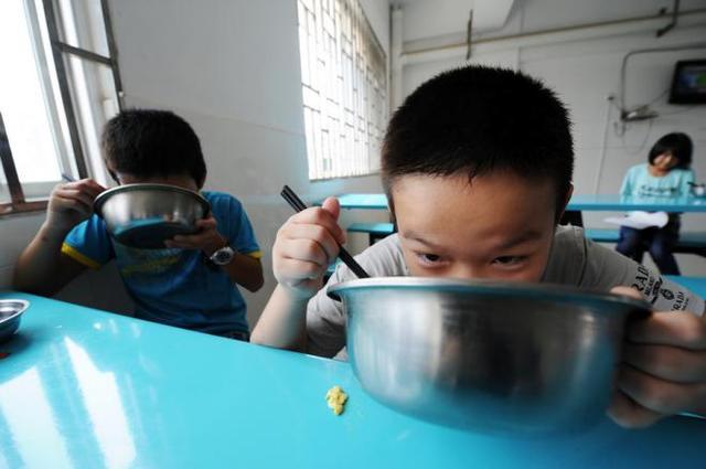 14岁男童长高吃什么,5岁男孩身高矮吃什么长高最快