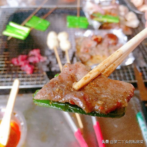 肉不挂糊也嫩的烧烤方法,好吃入味回味的烧烤撒料