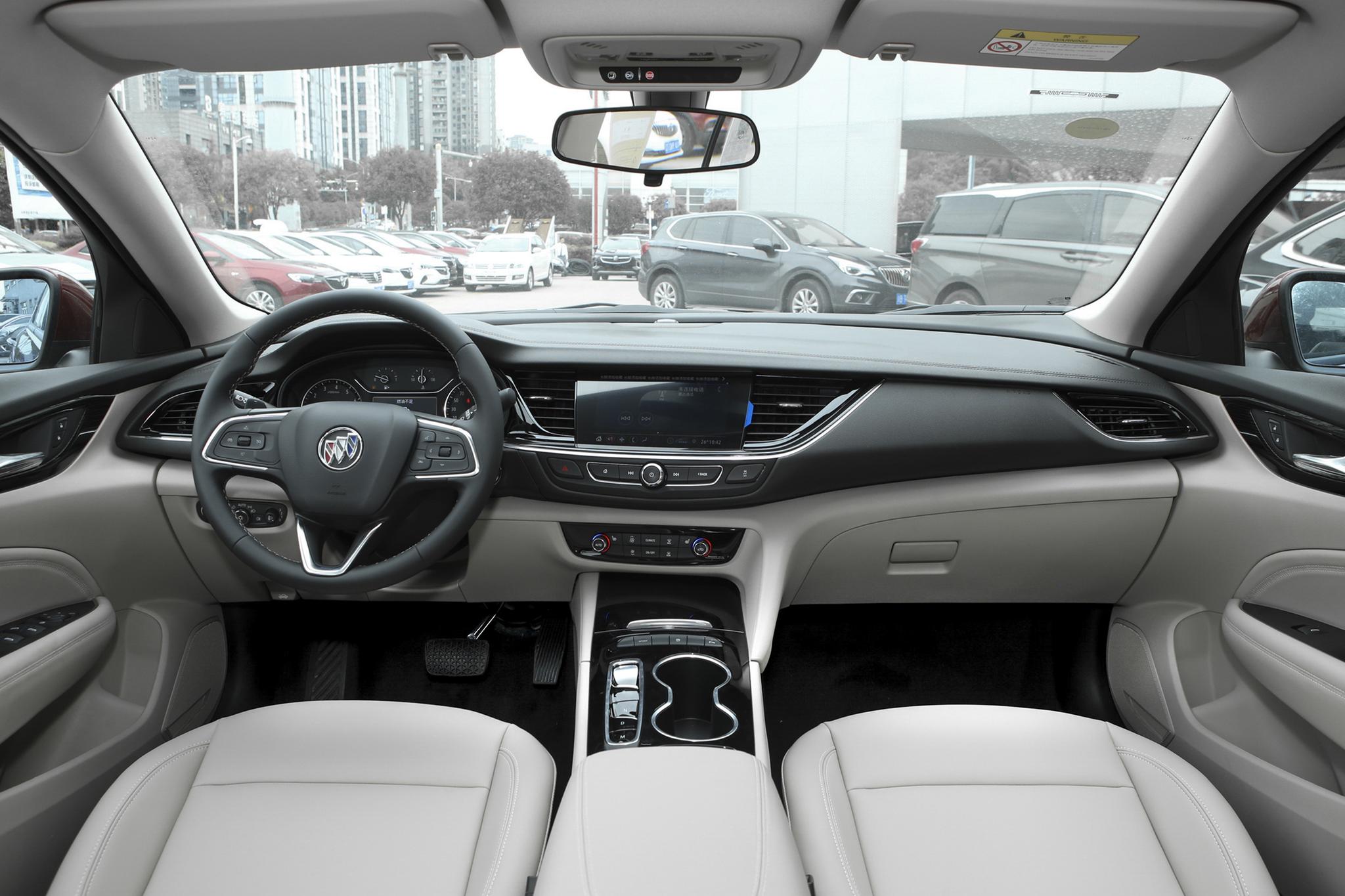 17万的价格70万的颜值别克君威,15万预算买车该怎么选别克君威