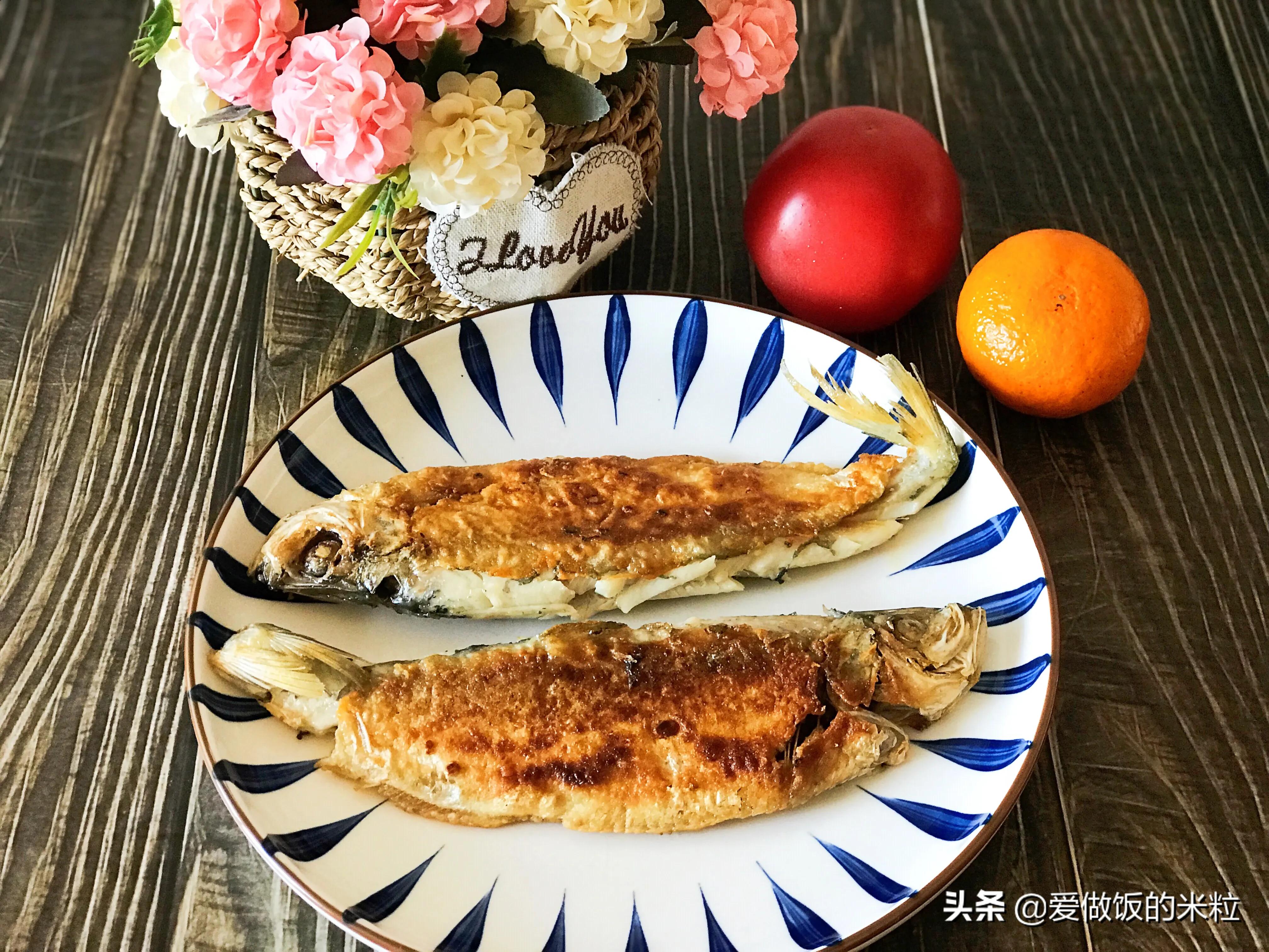 煎咸鱼的做法大全家常视频教程,煎鱼不煎糊的小窍门