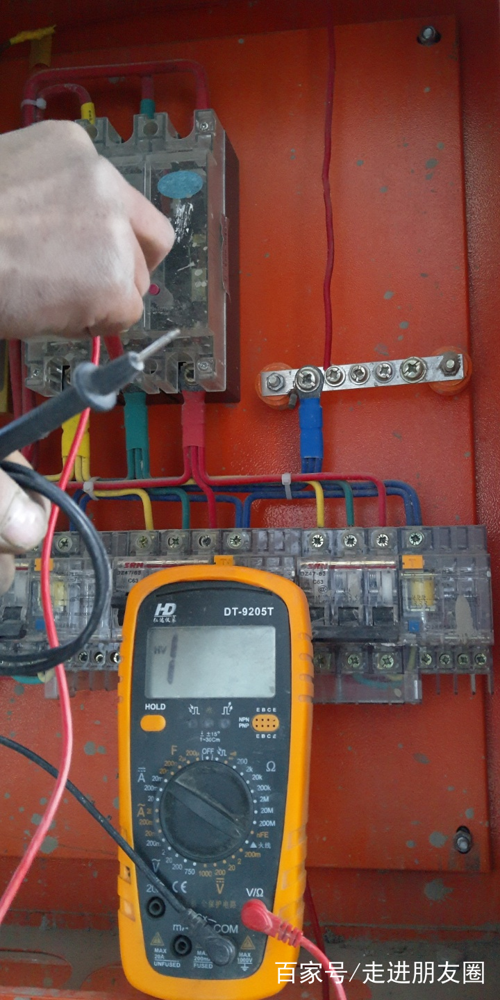 有哪几种原因会导致零线带电,零线为啥总是带电