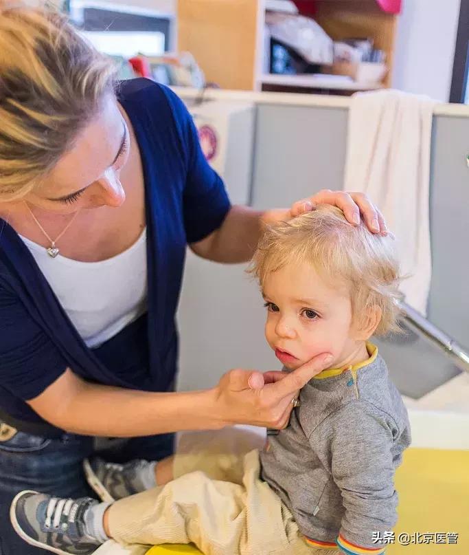 宝宝湿疹用了激素药膏会怎么样,婴儿湿疹激素药膏怎么用