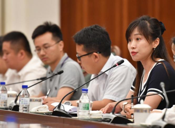 过了30岁之后,才真正知道“选调生”的好处,应届生莫要错失良机