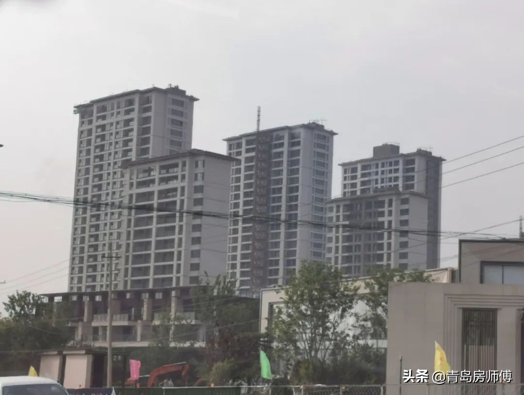 两极分化严重的城阳夏庄板块，烤肉和凉皮你怎么选？