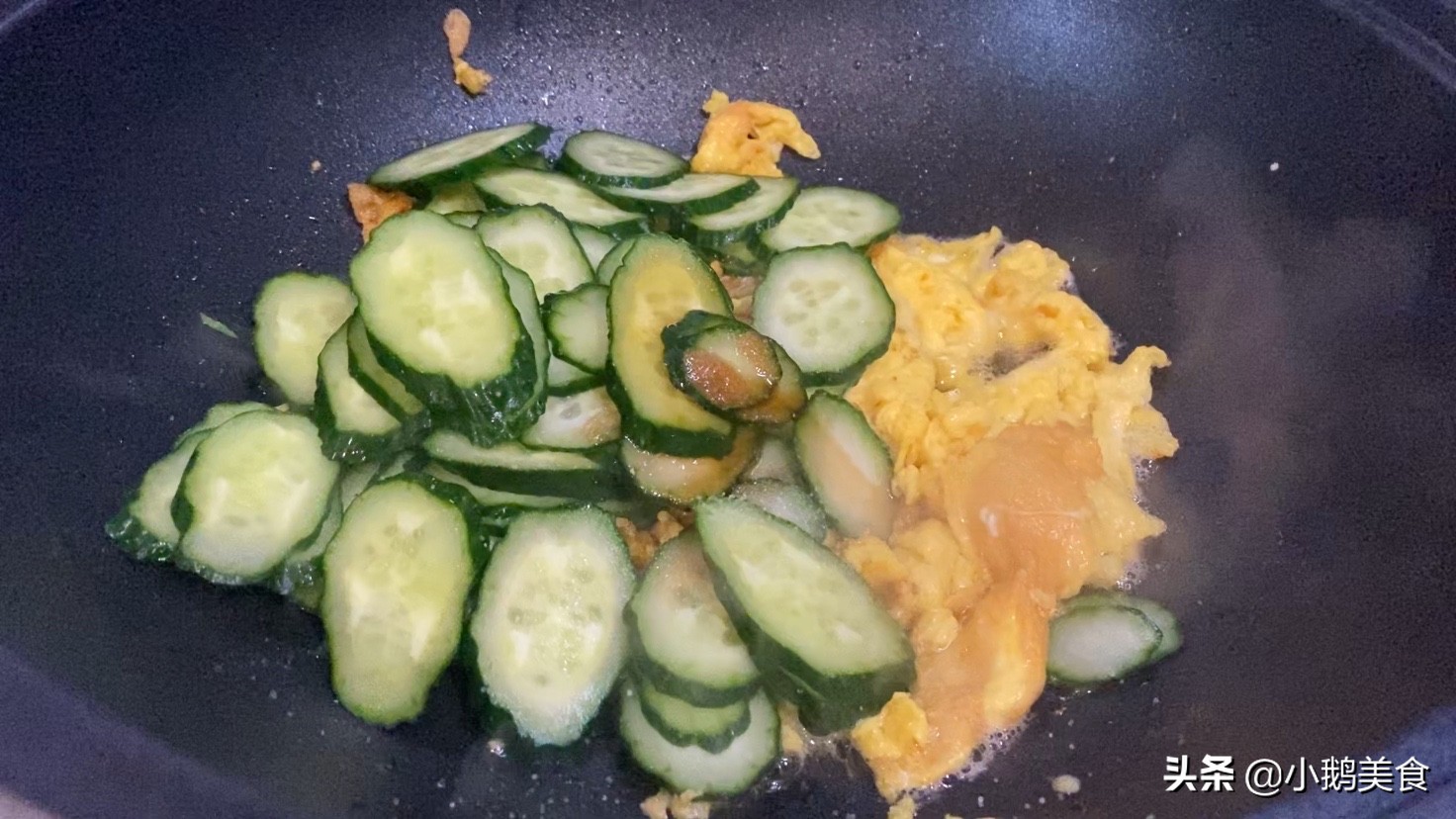 黄瓜炒鸡蛋怎么做不咸,黄瓜炒鸡蛋怎么做最方便