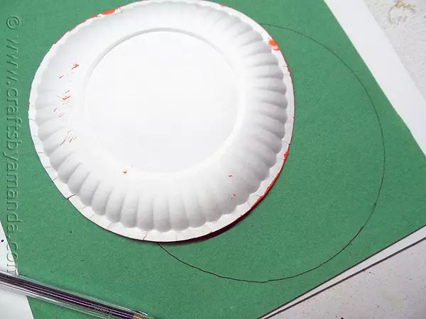 彩色一次性纸盘手工制作幼儿园,蛋糕盘子创意手工彩泥池塘