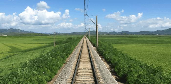 朝鲜乡下老木屋,朝鲜族农村民居图片
