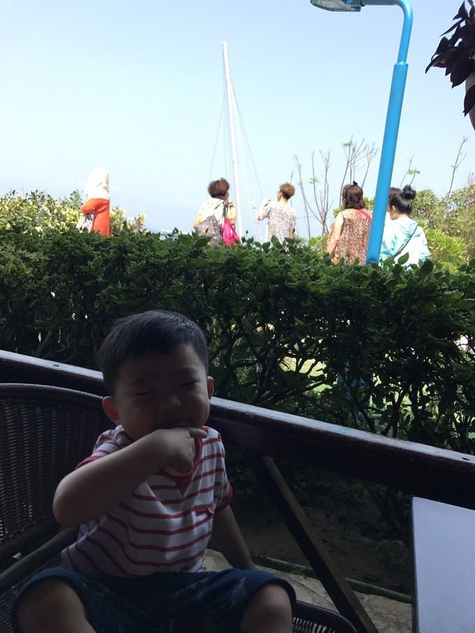 三亚的风景特别的美,感受一下三亚的气息和美景