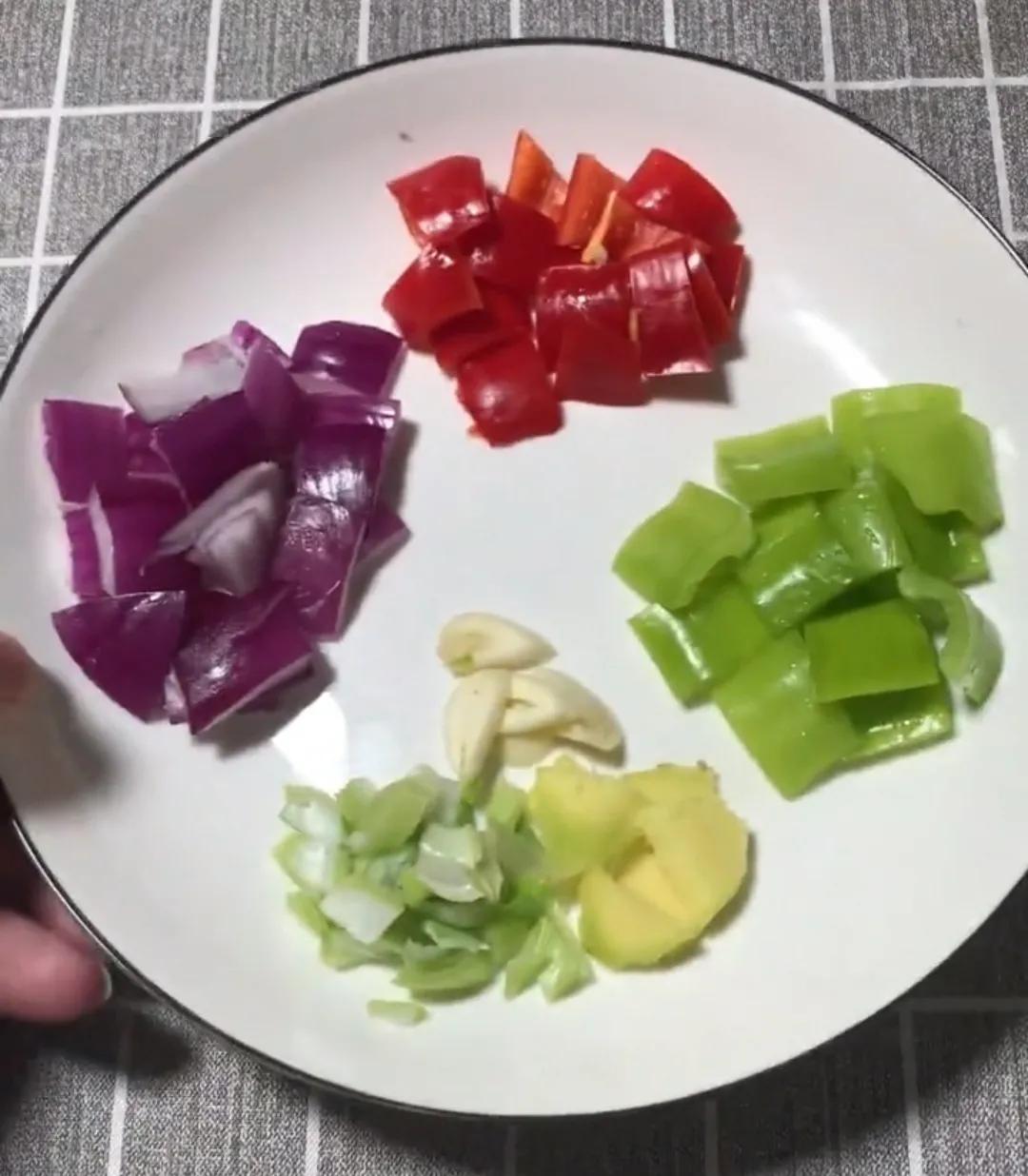 好吃的爆炒鸡胗私藏美食大分享,孜然爆炒鸡胗家常做法大全