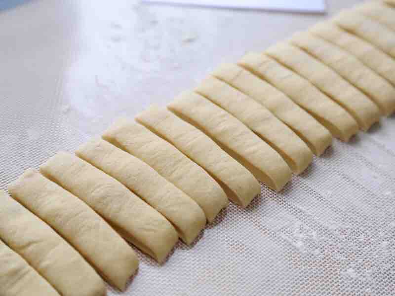 油条发酵后怎么炸,用油条发酵粉怎么炸油条