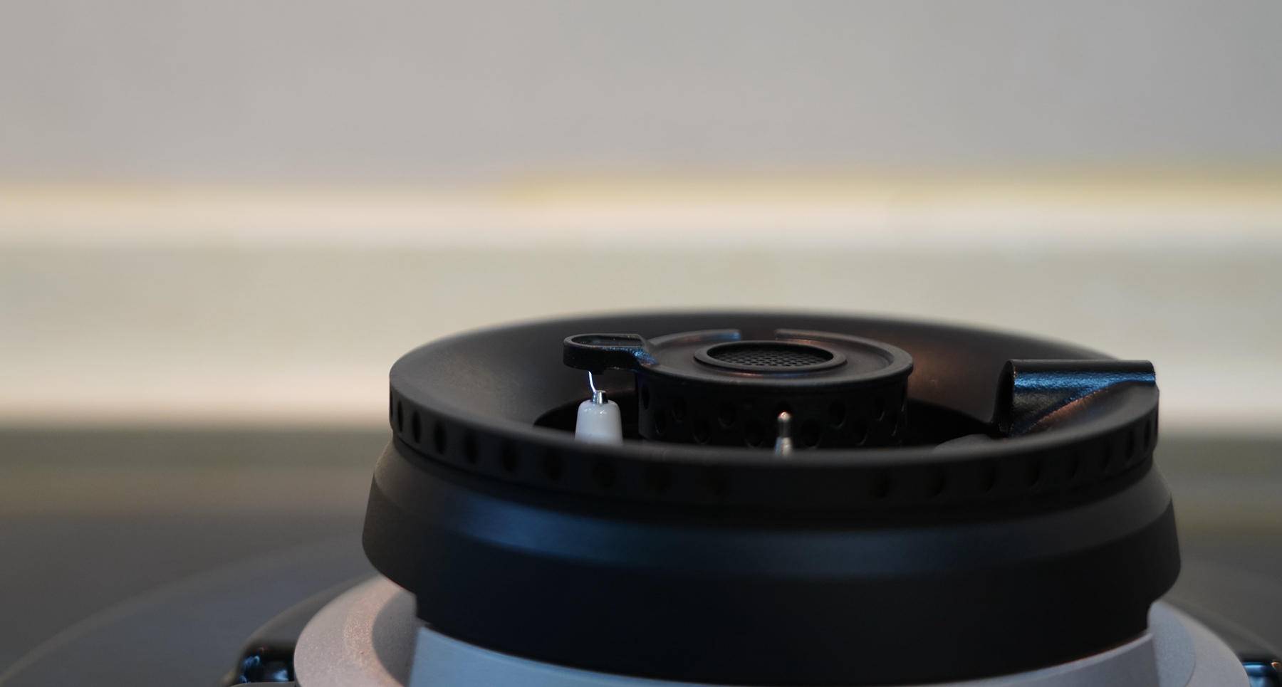 嵌入式燃气灶怎么防油污,嵌入式燃气灶如何选择炉头