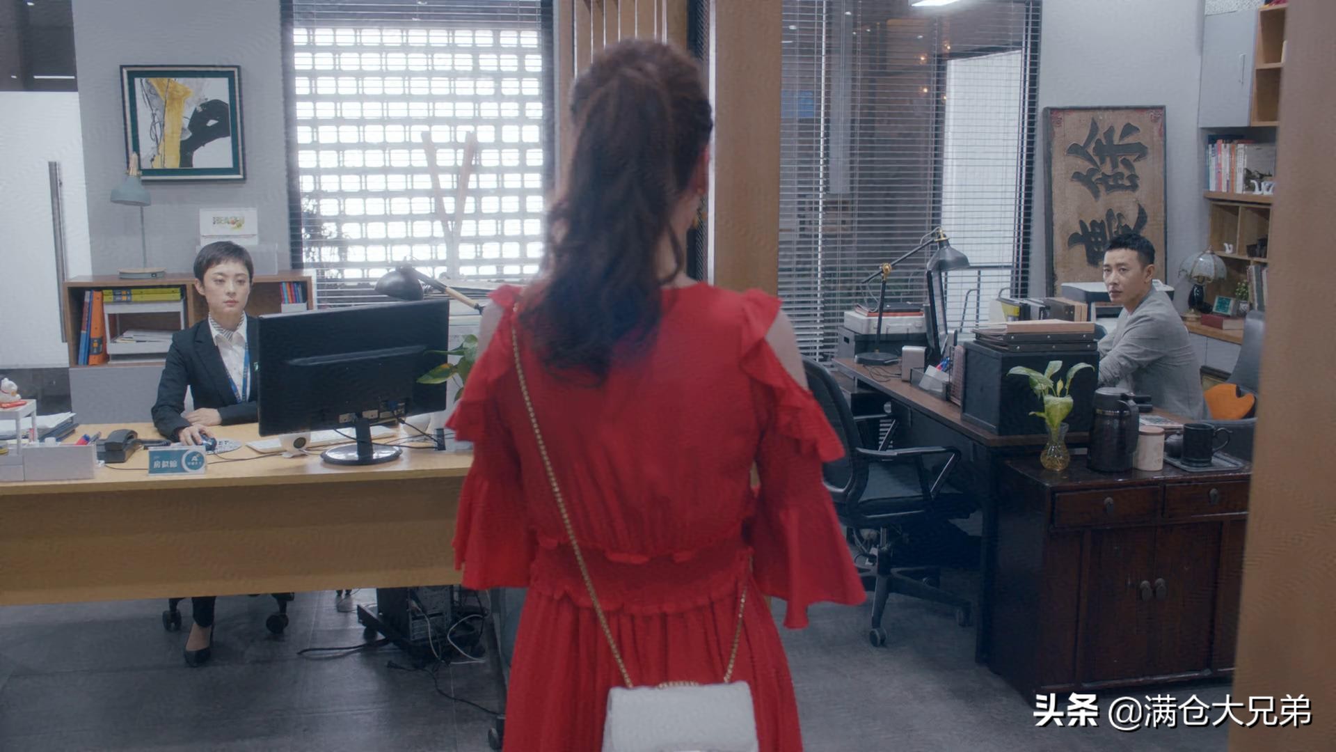 安家徐姑姑要回房子了是多少集,安家第10集房似锦和徐姑姑跑步