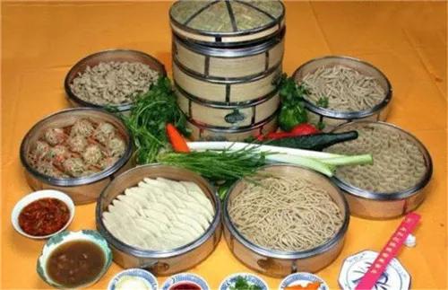 王丽霞为武川莜面代言,呼和浩特市委书记为武川莜面代言