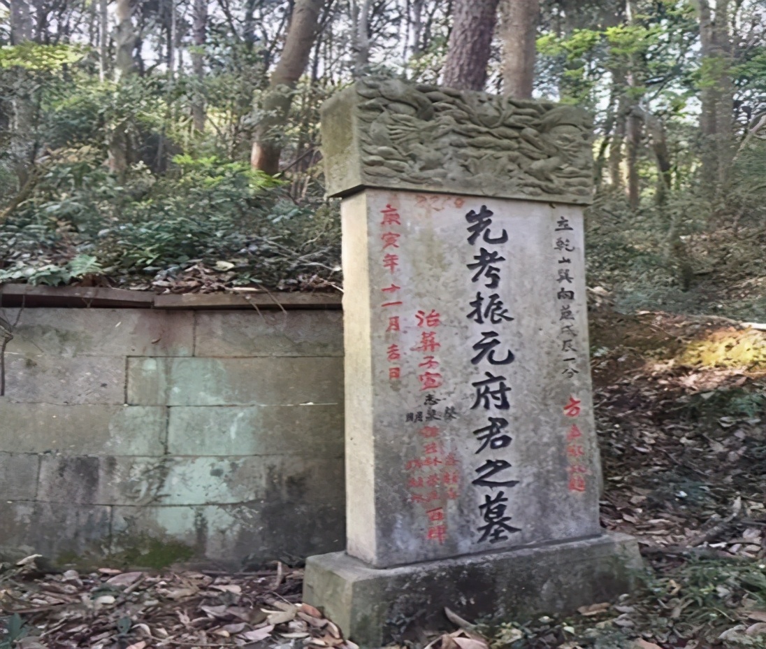 中国农村墓碑,墓碑上故显考与故祖考的区别