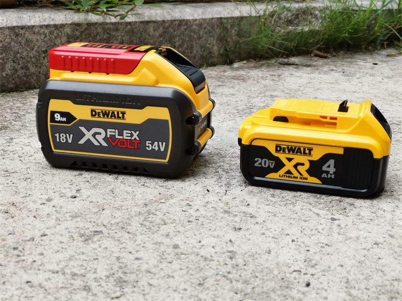 释放自我，轻巧随行-得伟DCH133无刷充电电锤入手使用体验