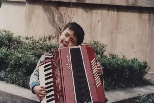 李云迪早期弹琴,李云迪的成长轨迹