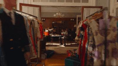 弃出轨前夫再惹桃花，纽约名媛离婚爆红，5000套美裙包裹励志大戏