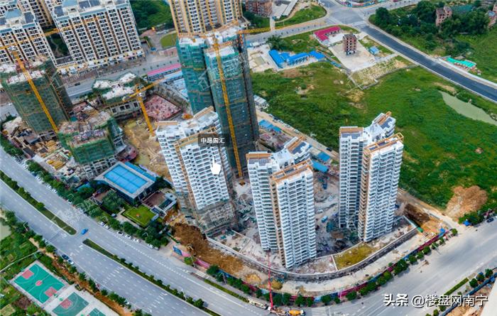 沙井新盘航拍,深圳宝安沙井新建医院最新航拍