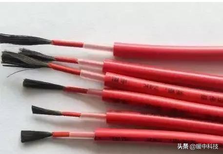 碳纤维电地暖水地暖哪个费用高,发热电缆与碳纤维电地暖哪种省电