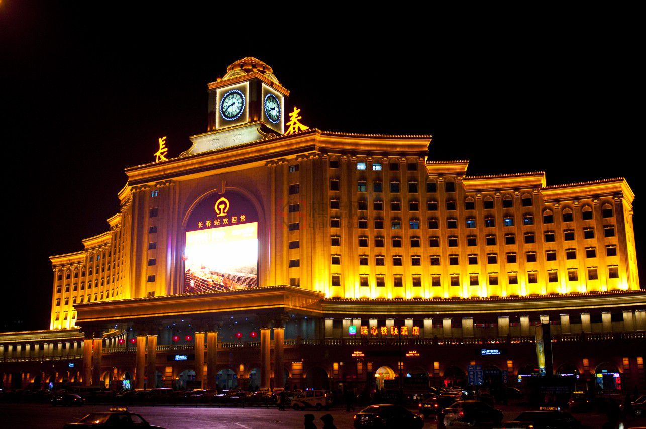 东北三省有哪些著名的景点,东北三省有哪些高峰