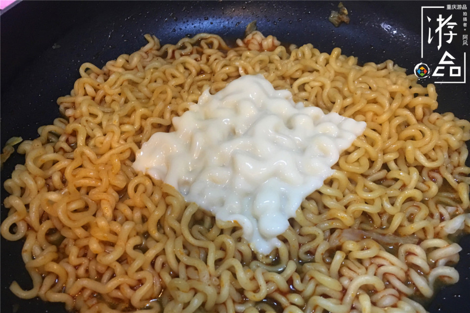 方便面碎渣的做法大全,碎了的方便面怎么弄好吃