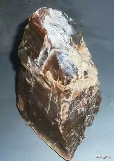 世界各地珍稀宝玉石大全第三集 (中国各省珍稀宝玉石)