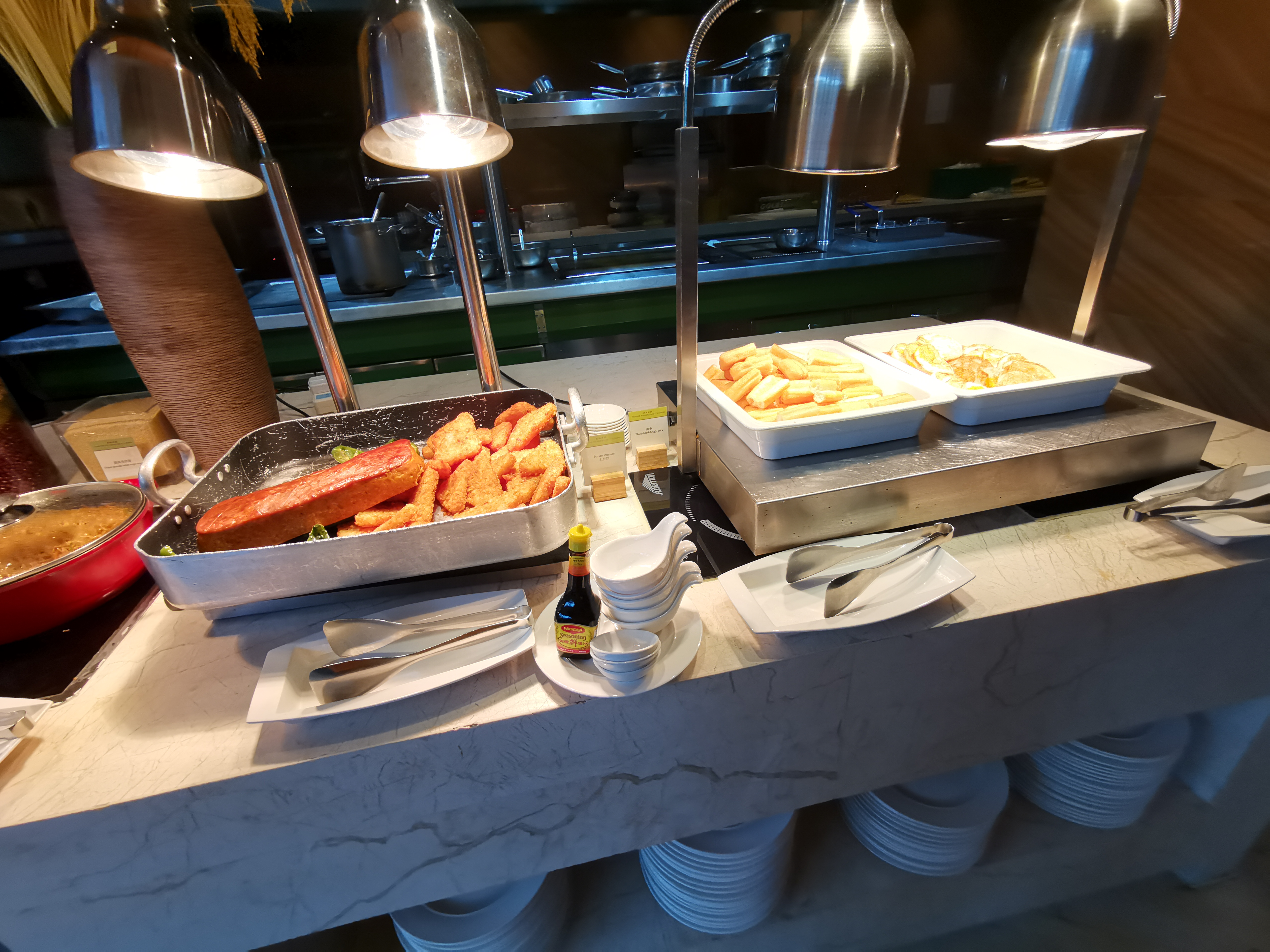 广州汇华希尔顿逸林酒店月饼,广州汇华希尔顿逸林酒店自助餐厅