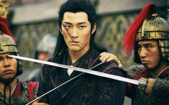 刘备长子被诸葛亮处死，临刑撂下一狠话，刘备后怕道：幸好没手软