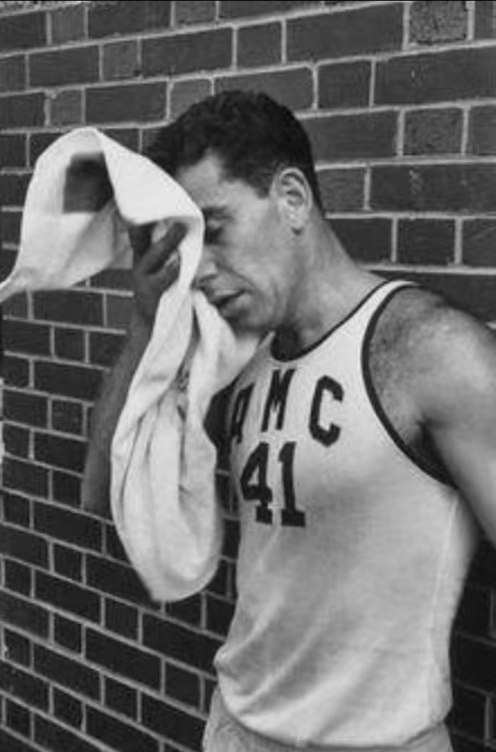 苦练没有进步怎么训练,长期训练导致肌肉无力该怎么恢复