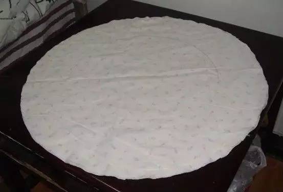 自制狗窝无纺布,旧布条自制大型犬狗窝教程