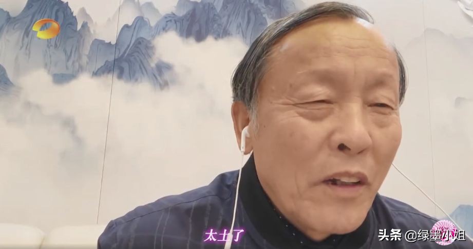 林允重新解锁时尚新看法,林允韩国时尚穿搭