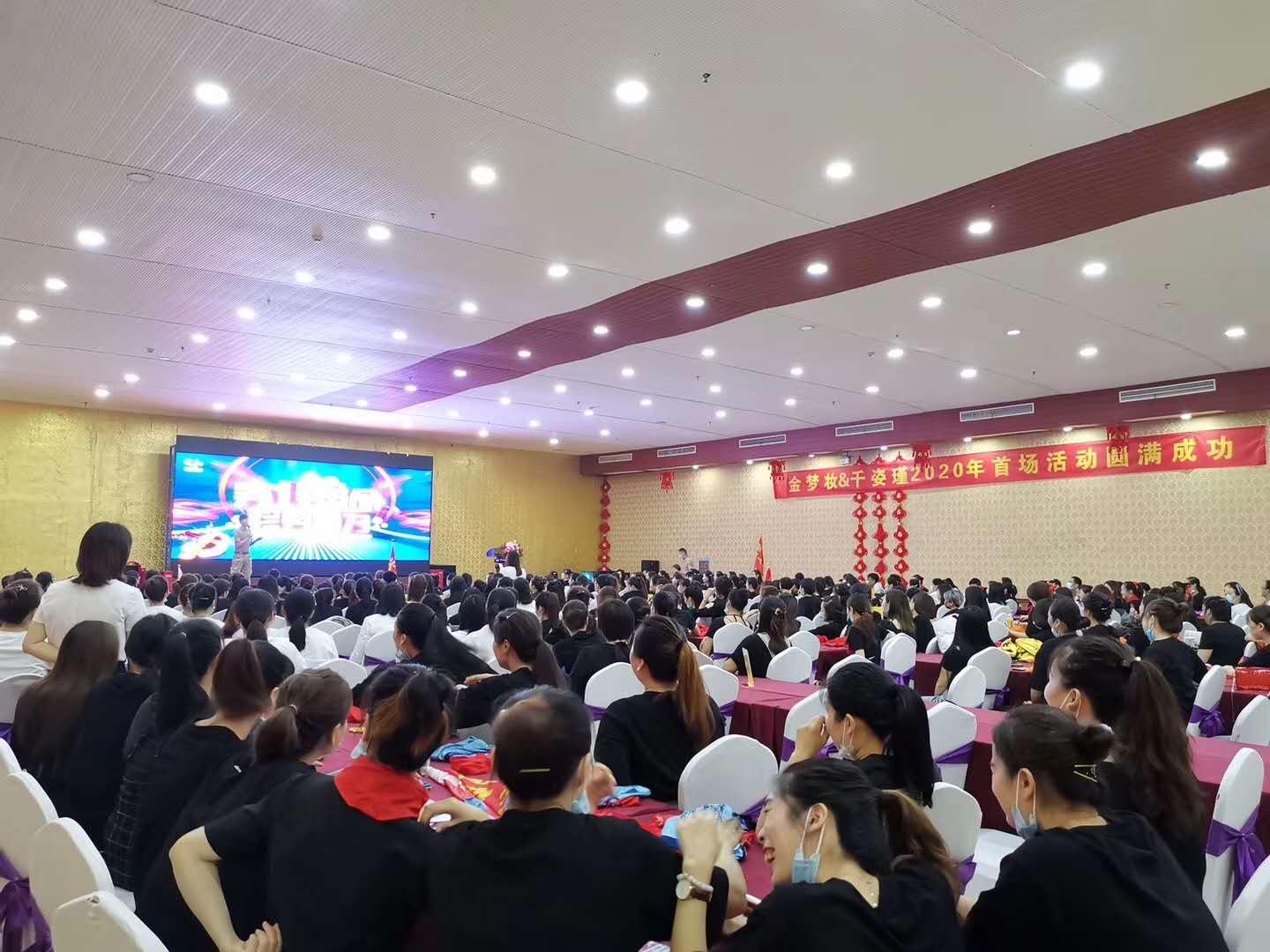 良無限进驻湖北“店王”金梦妆/千姿瑾180+连锁门店，试水CS渠道