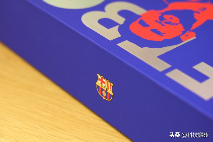 巴萨联名款剃须刀，日本刀头+德国材质打造，价值超过它的价格