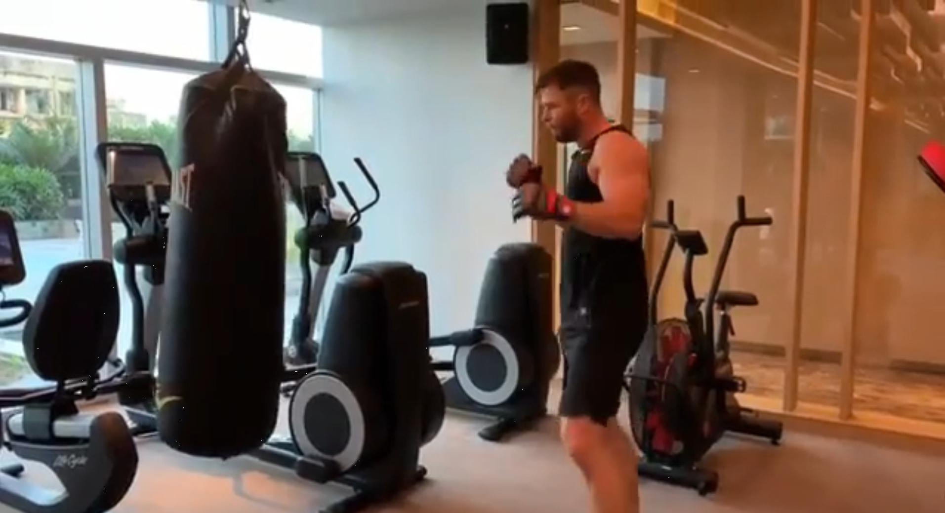 雷神打了一套军体拳,雷神打拳