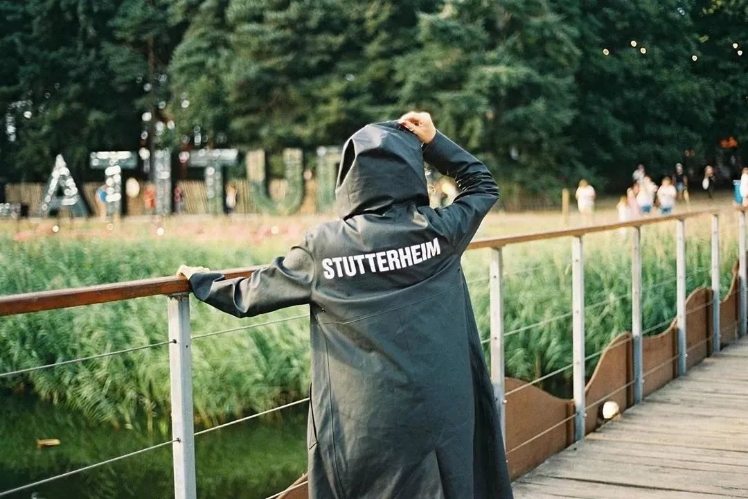 雨衣全身防暴雨好看,雨衣既能防水还能御寒