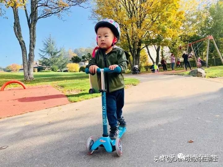 陪玩婴儿的三个技巧,新生儿1-2个月怎么陪玩