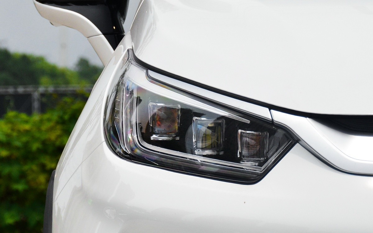 比亚迪未售最高端三十万纯电动suv,比亚迪新款纯电suv