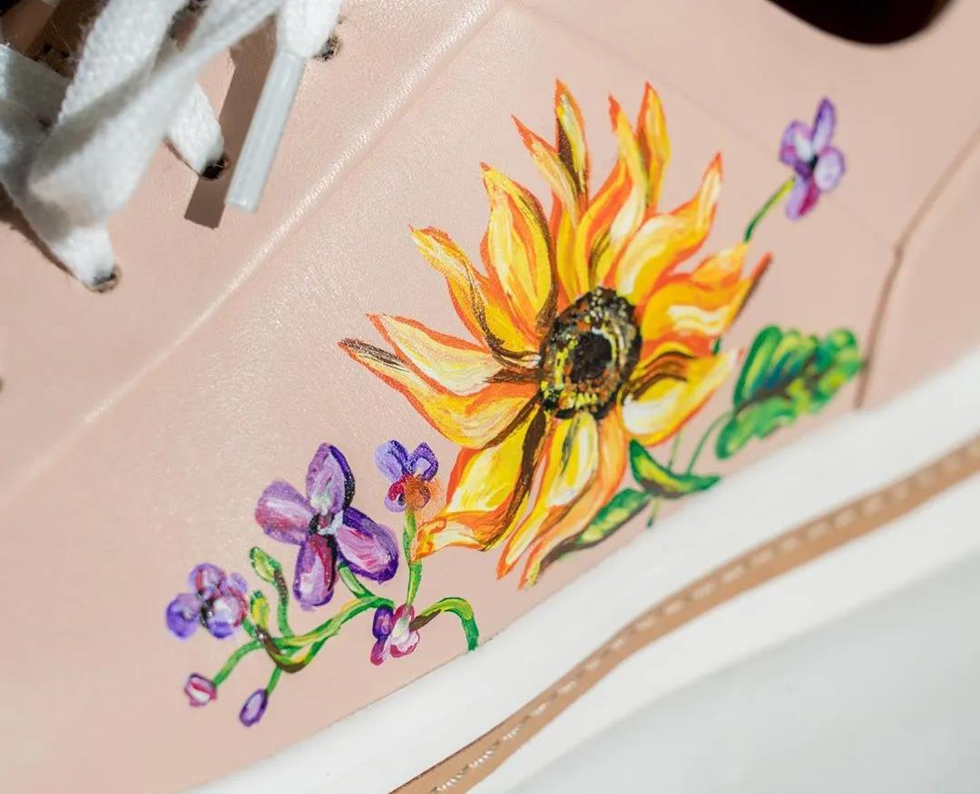 爱死这种手绘墙了，效果太美美到邻居羡慕嫉妒，网友：抢墙纸生意