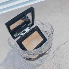 骨相不好能自救？毛戈平为国人研制粉底，李佳琦1晚卖空4万件