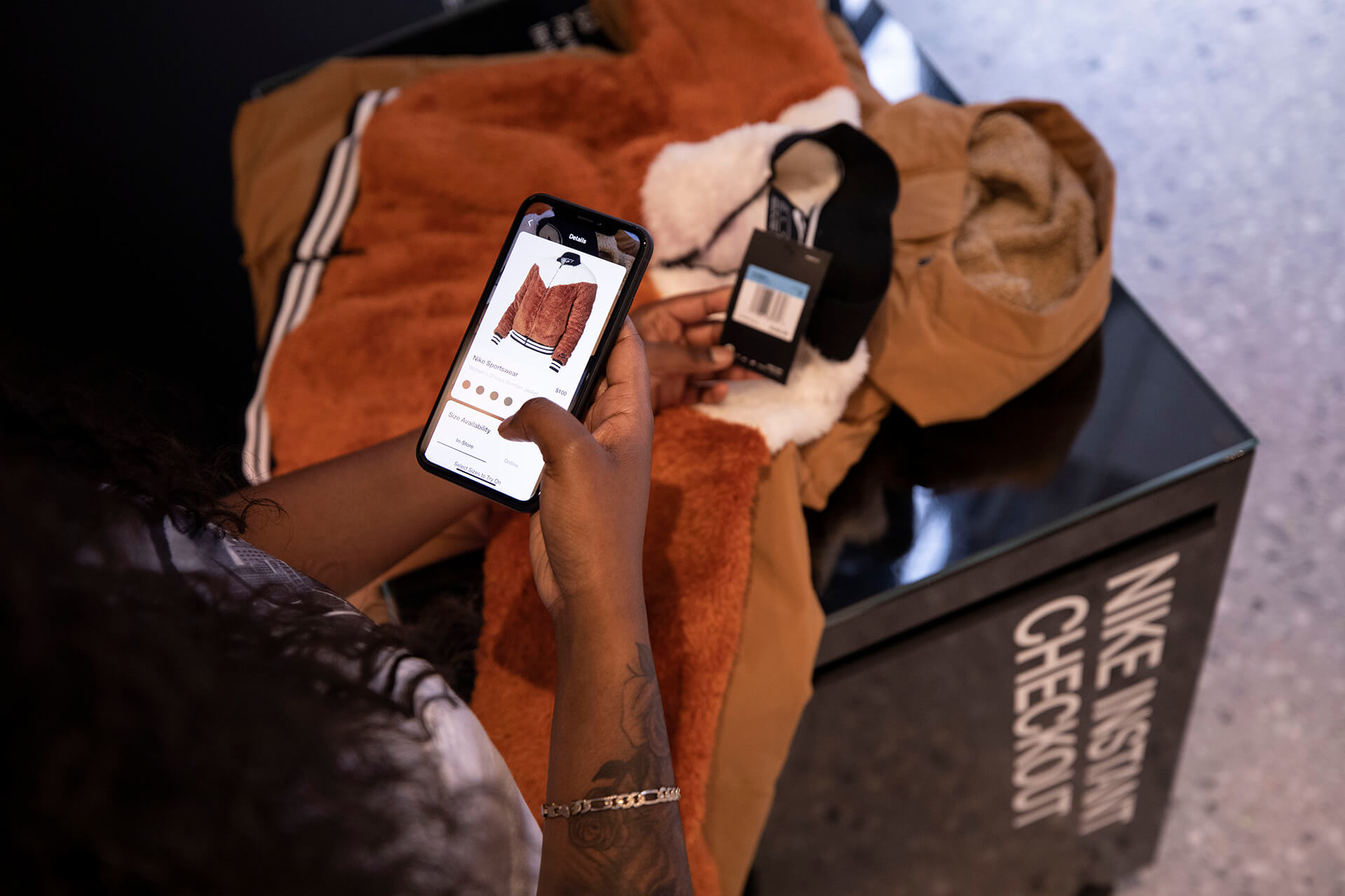 耐克专卖店设计,耐克专柜的设计