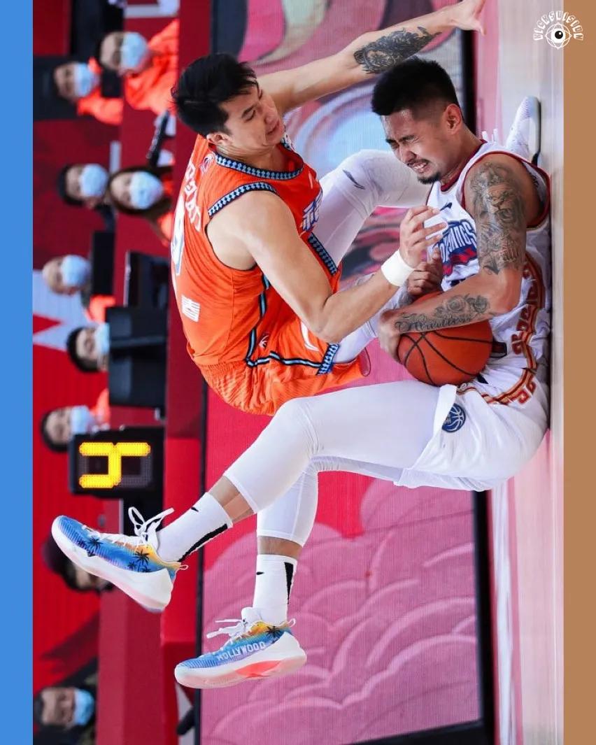 李宁篮球鞋韦德之道全城9,全城10对比韦德之道9